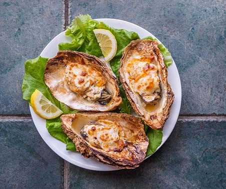 How to Safely Prepare and Cook Oysters