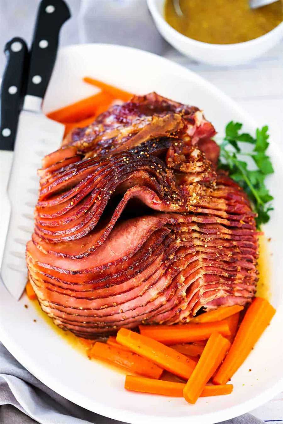 Tips for cooking a perfect spiral ham in the crockpot