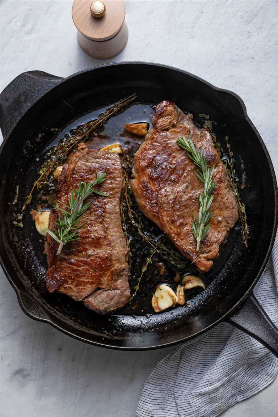 How to Cook Filet Mignon in a Cast Iron Skillet