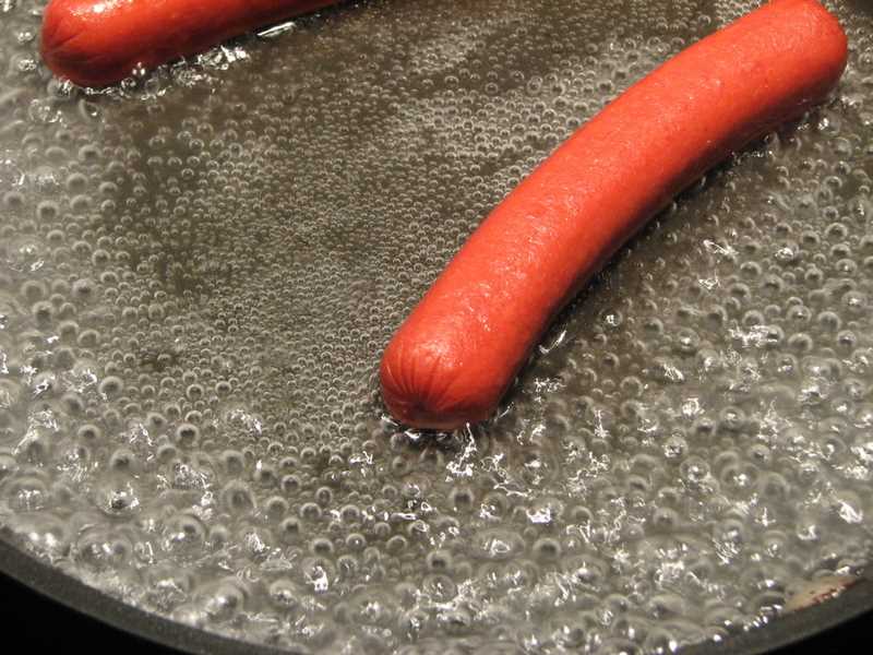 Steps to Cook Hotdogs in a Pan