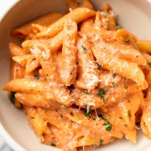 Steps to cook pasta in the sauce: