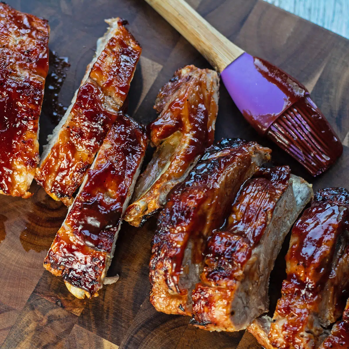 Seasoning the ribs