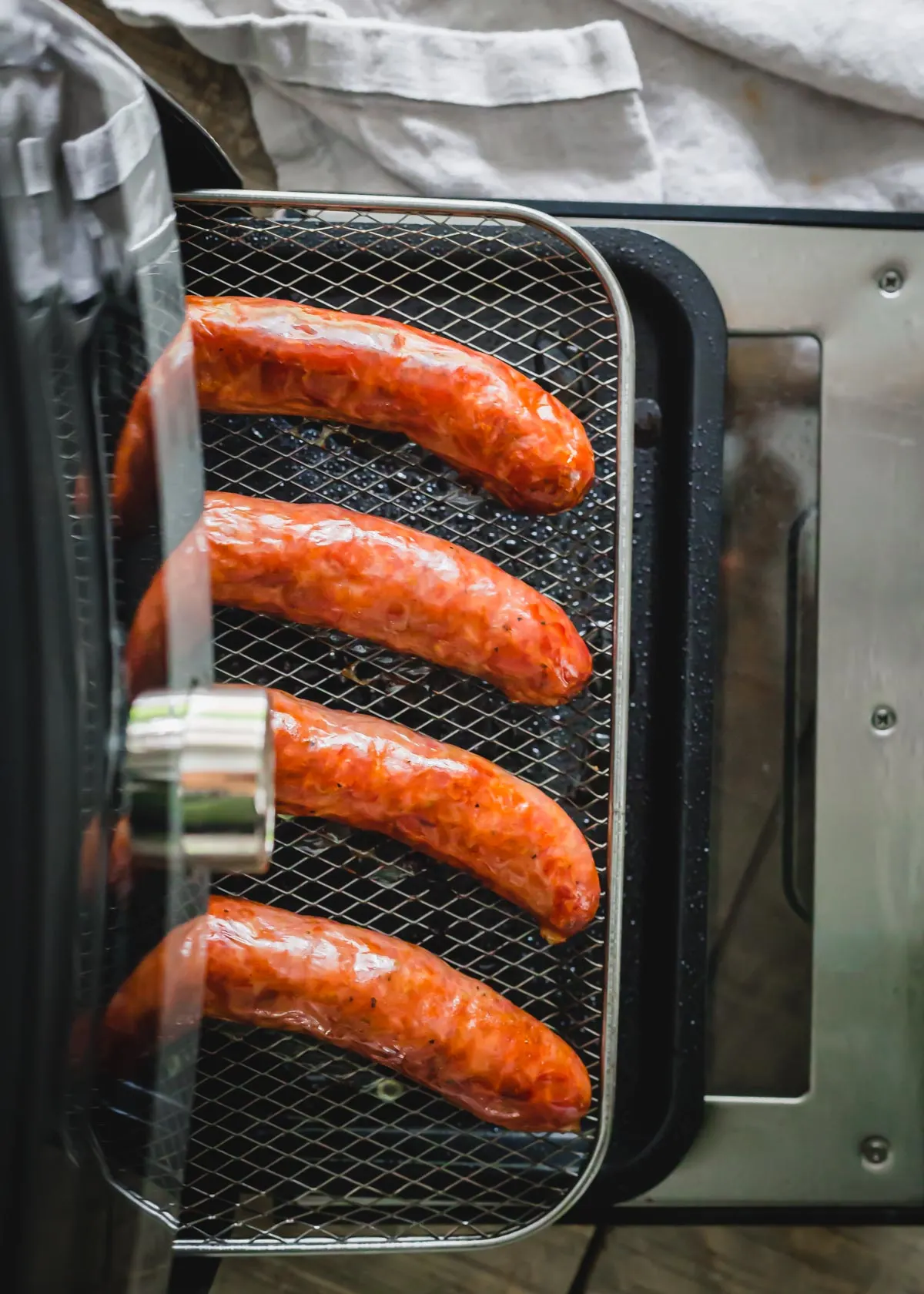 Is it possible to cook sausage links in the air fryer?