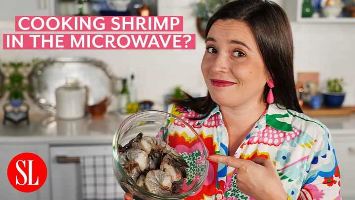 Benefits of Microwaving Cooked Shrimp